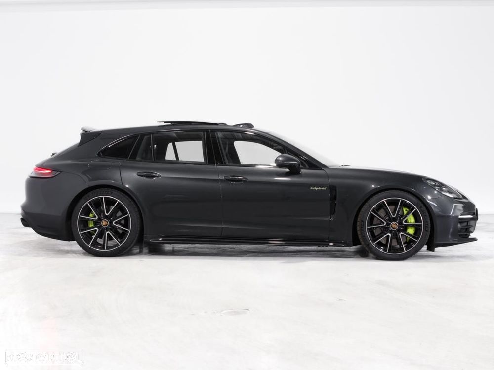 Porsche Panamera Sport Turismo 4S E-Hybrid - 2
