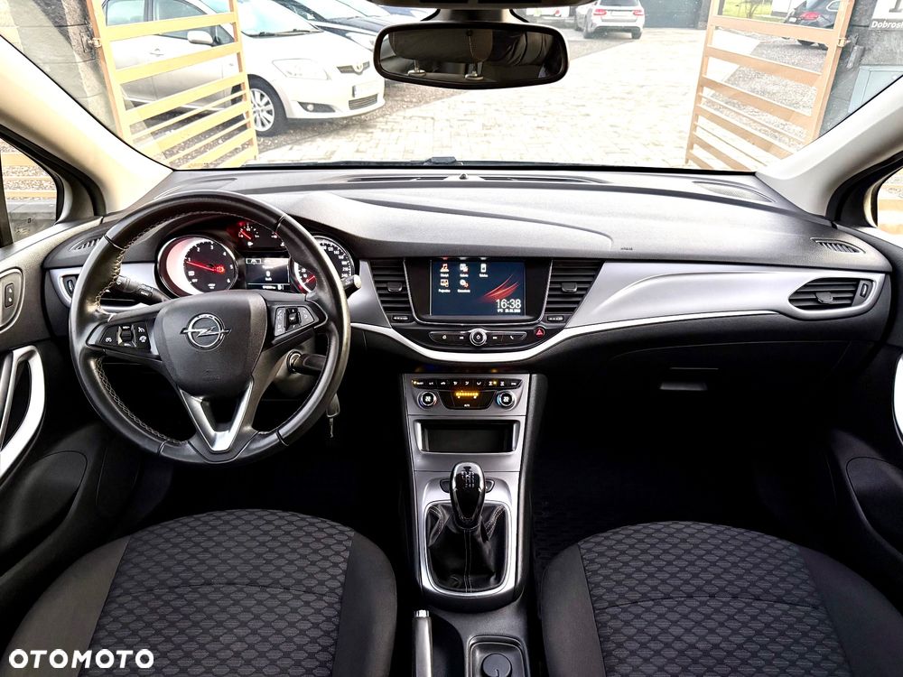 Opel Astra 1.6 D Start/Stop Dynamic - 4