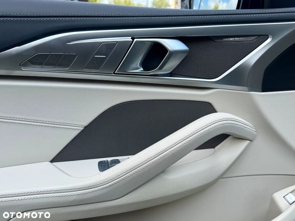 BMW Seria 8 840d xDrive mHEV - 16