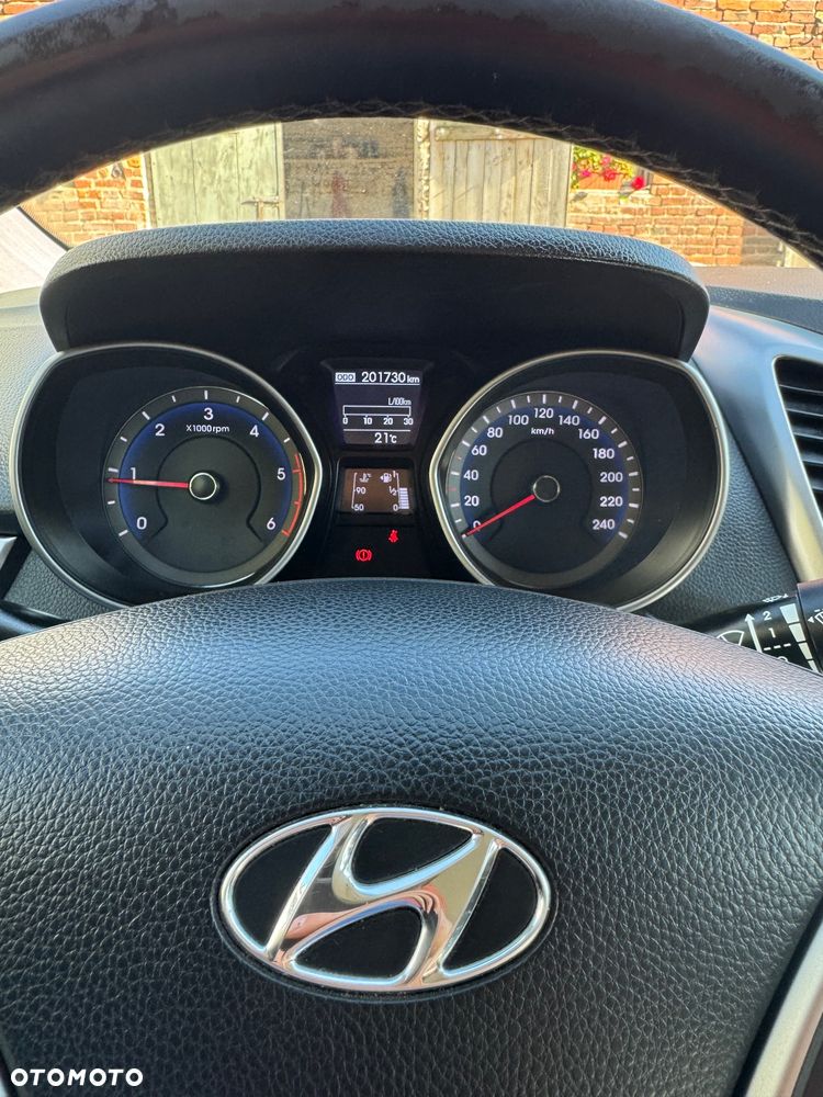 Hyundai i30 1.6 CRDi BlueDrive Comfort - 17