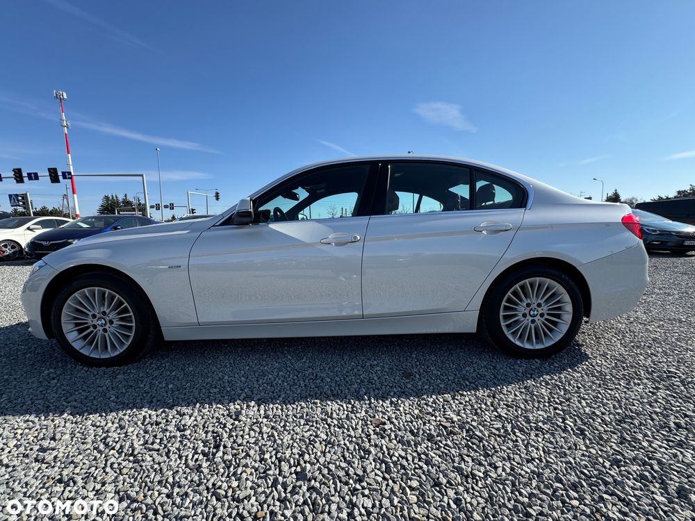 BMW Seria 3 320d Luxury Line - 8
