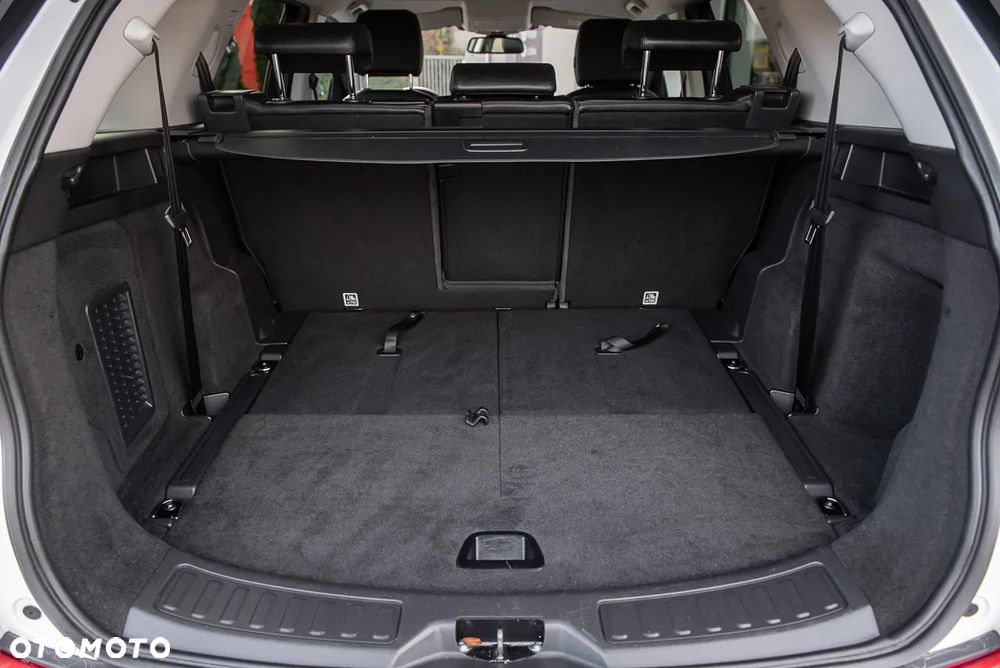 Land Rover Discovery Sport - 29