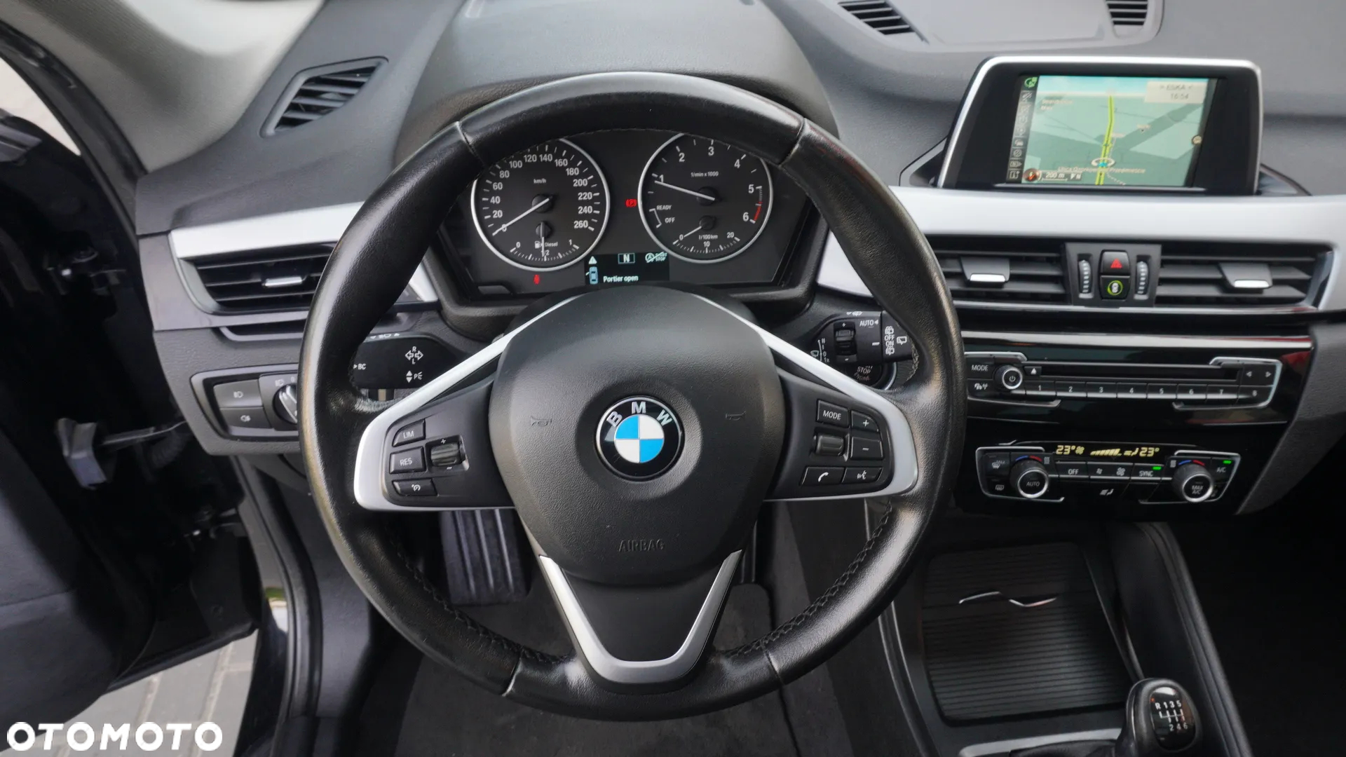 BMW X1 sDrive18d Advantage - 35