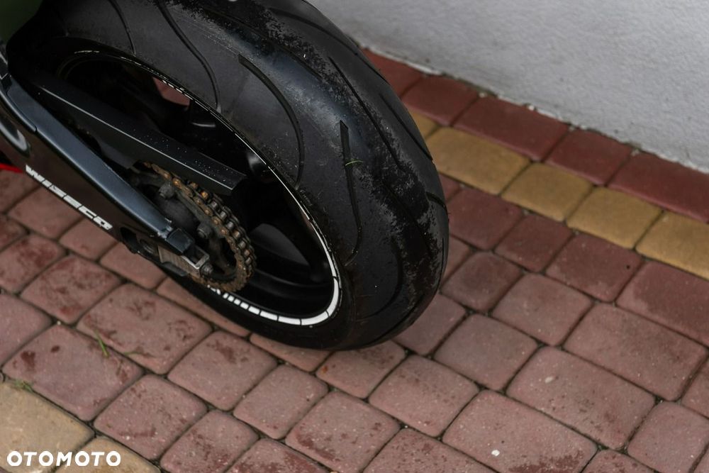 Yamaha R6 - 10