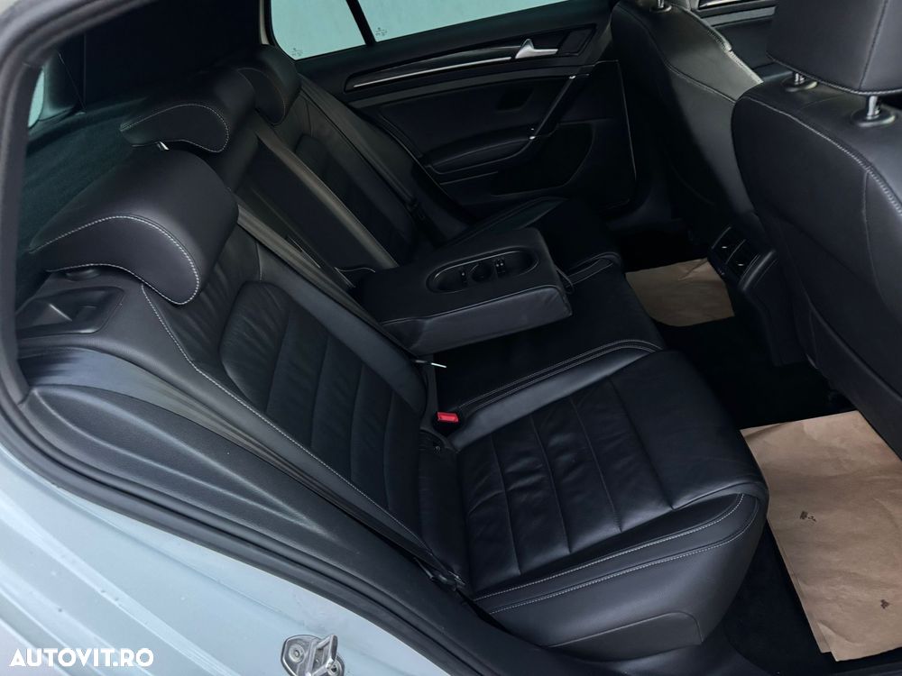 Volkswagen Golf 2.0 TDI DSG GTD - 10