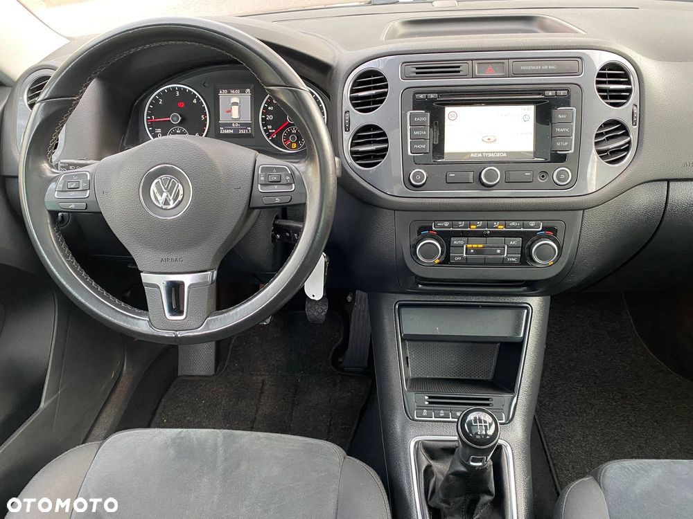 Volkswagen Tiguan 2.0 TDI DPF BlueMotion Technology Cup Sport & Style - 12