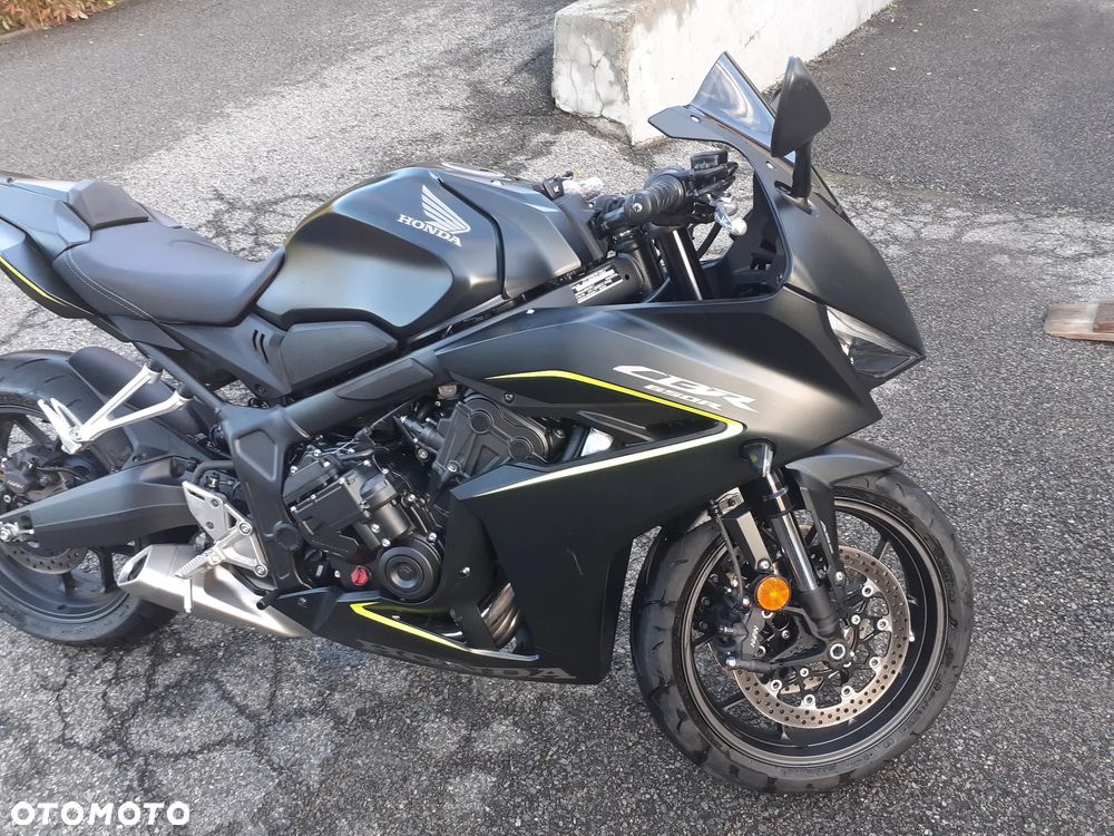Honda CBR - 12