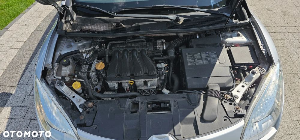 Renault Megane 2.0 140 CVT Dynamique - 10