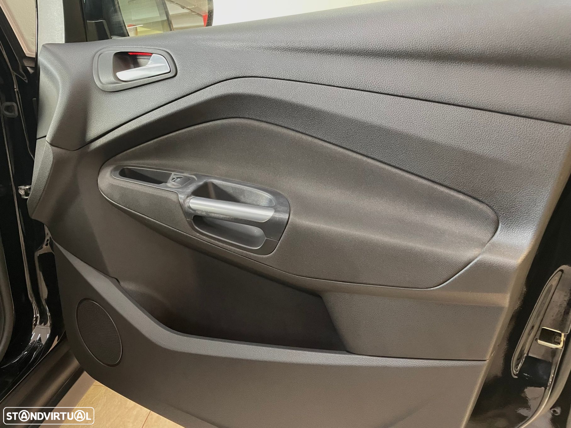 Ford Grand C-Max 1.5 TDCi Trend+ S/S - 34