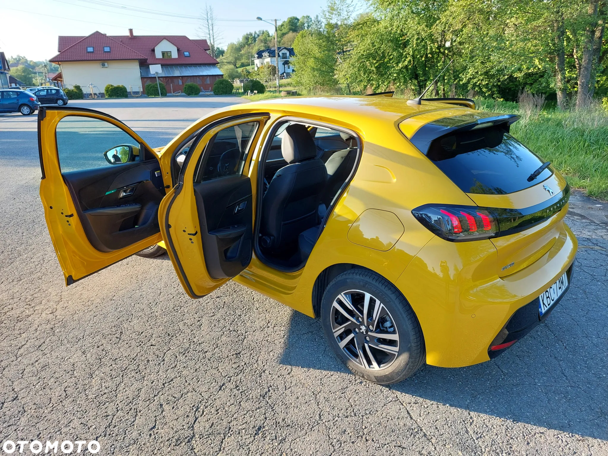 Peugeot 208 1.2 PureTech Allure Pack S&S EAT8 - 8