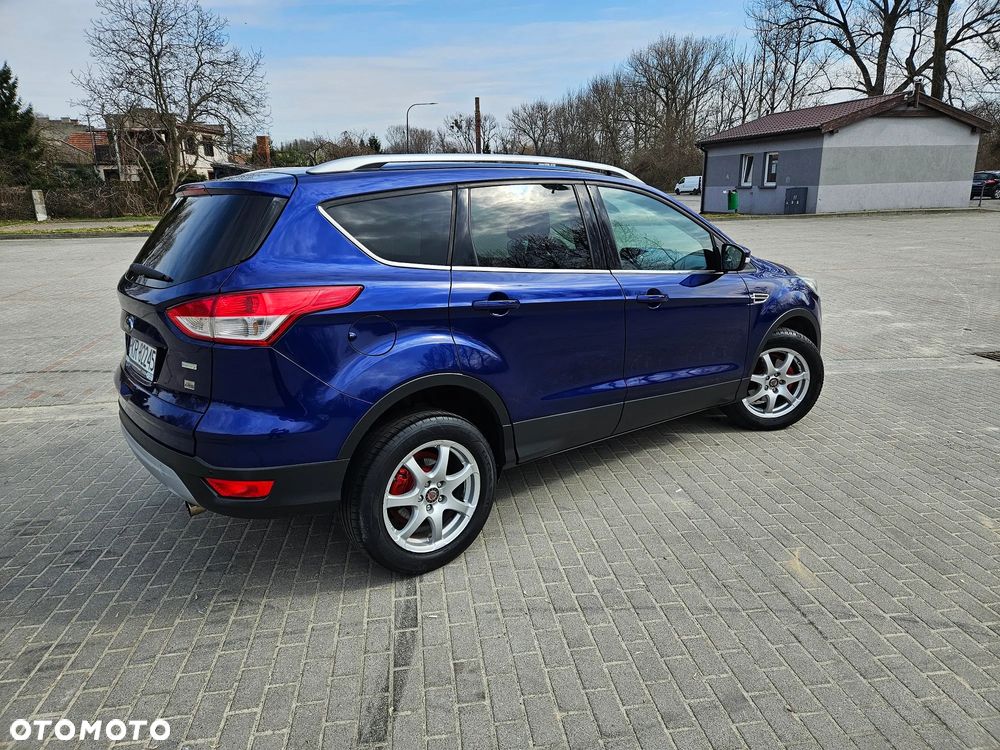 Ford Kuga 1.6 EcoBoost 2x4 Titanium - 24