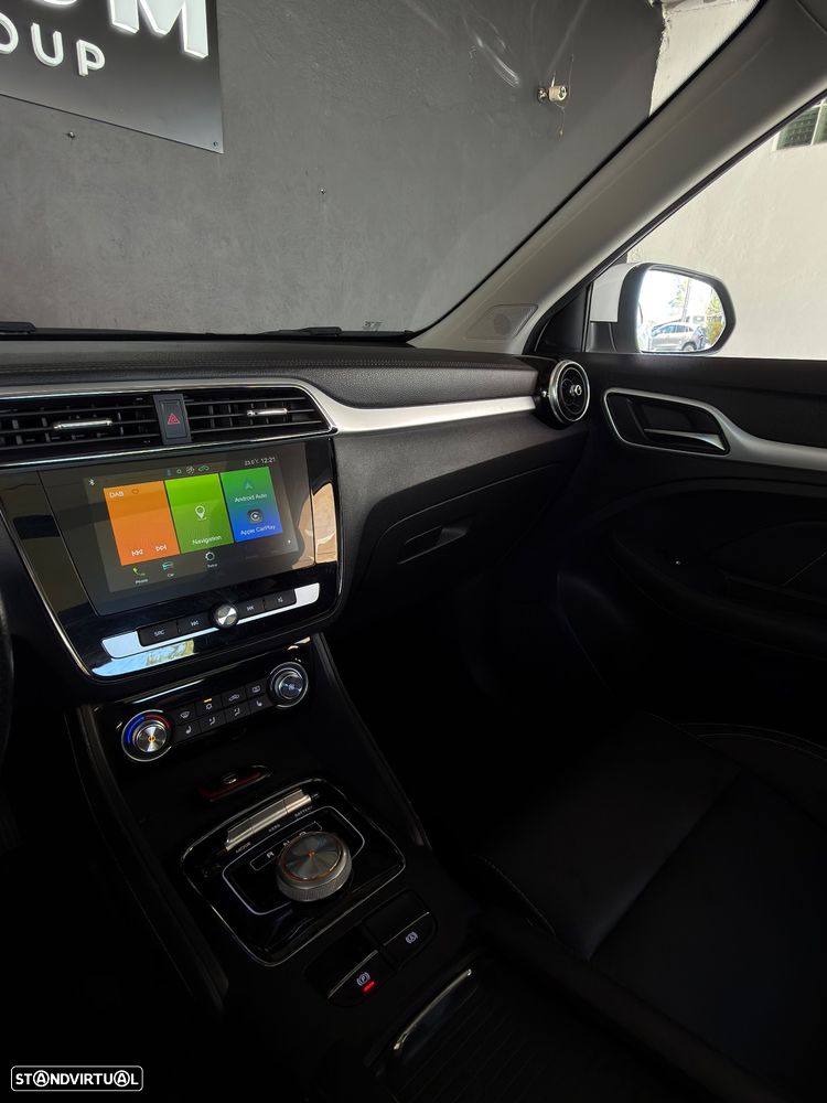 MG ZS Luxury - 23