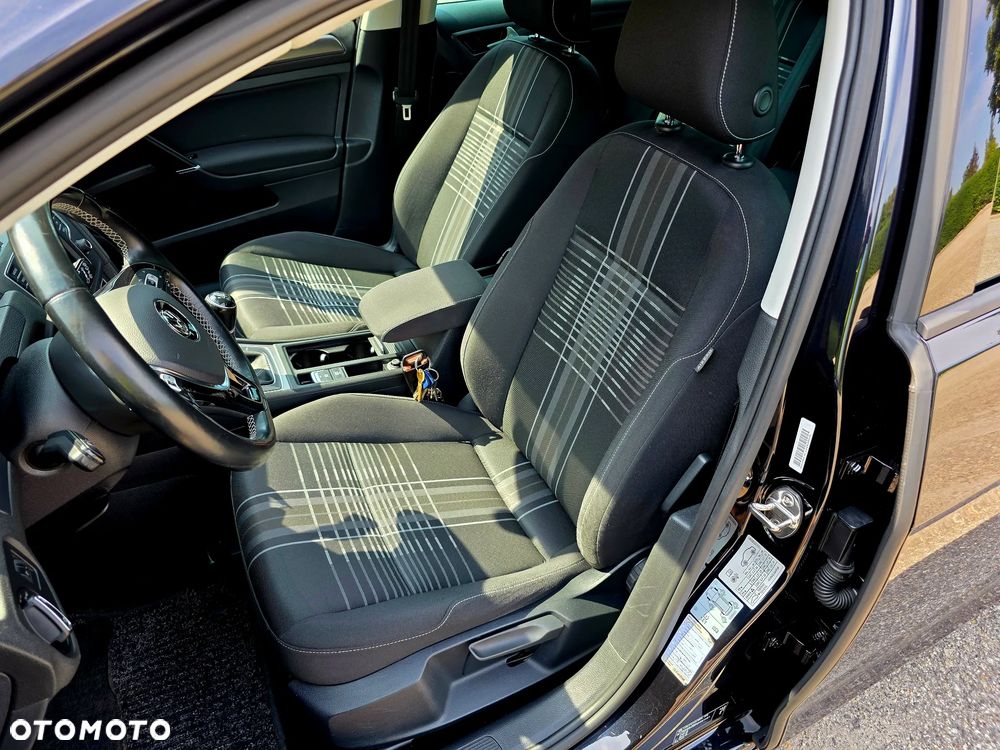 Volkswagen Golf 1.2 TSI BlueMotion Technology Lounge - 23