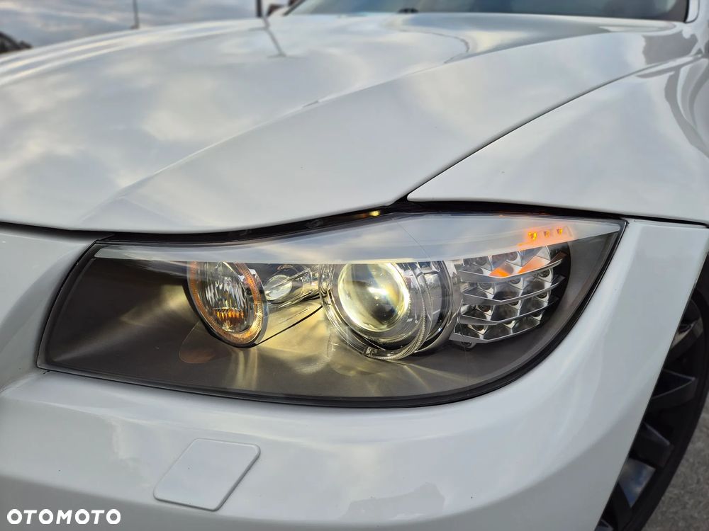 BMW Seria 3 335i xDrive - 19