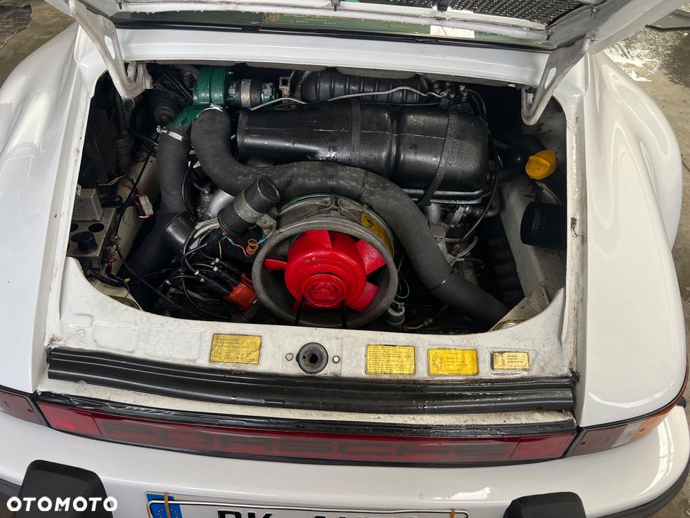 Porsche 911 - 21