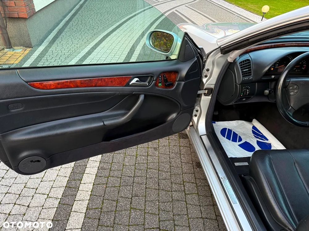 Mercedes-Benz CLK 320 - 21