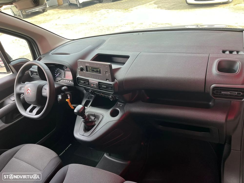 Citroën Berlingo Longa | 1.5 HDI | 3 Lug. - 16