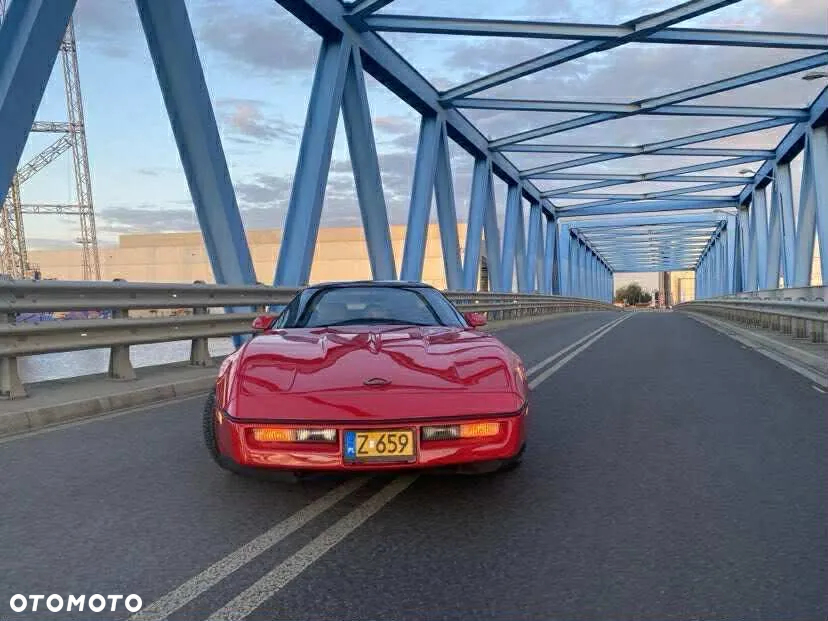 Chevrolet Corvette - 5