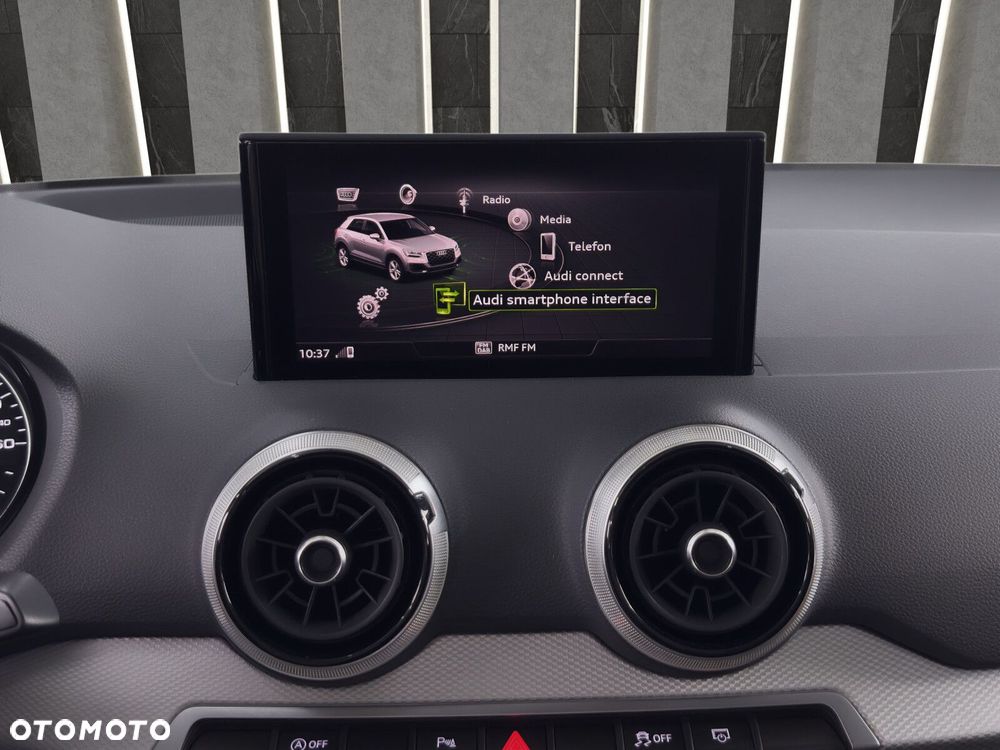 Audi Q2 - 18