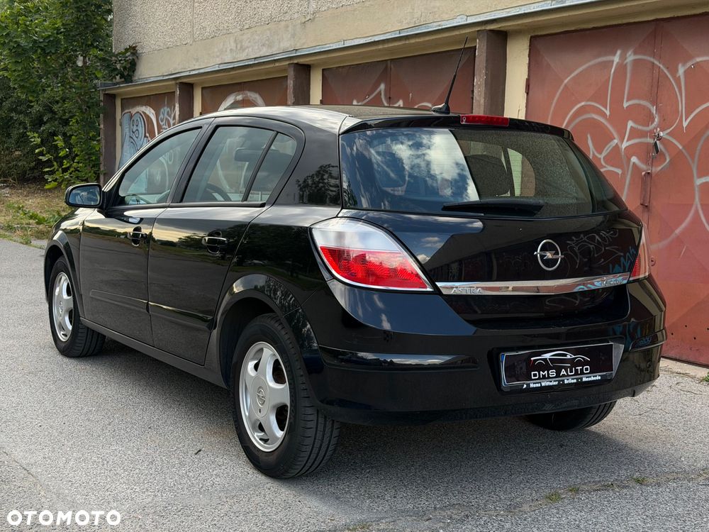 Opel Astra 1.6 NAVI - 11