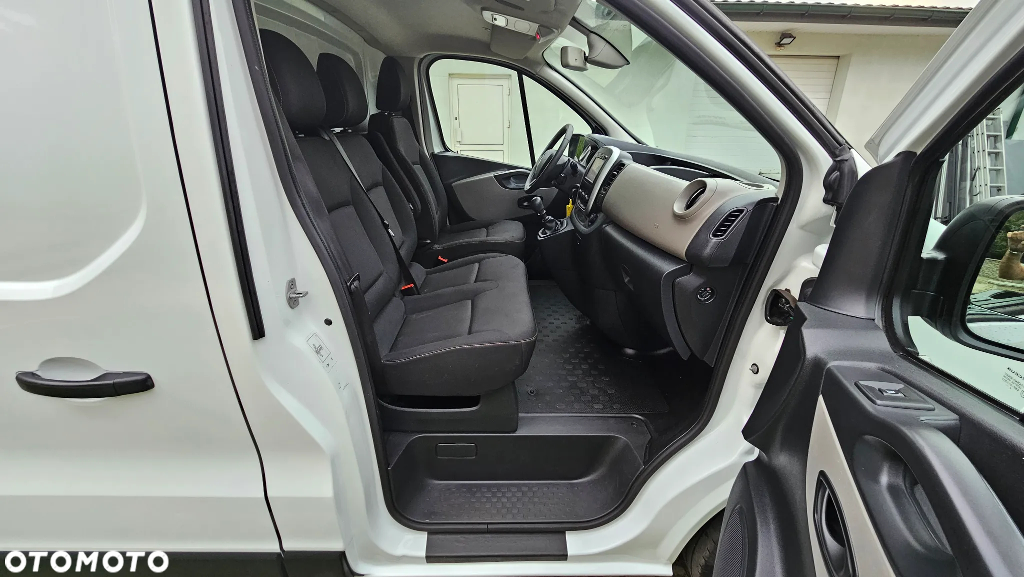 Renault Trafic 1,6DCI 120KM - 22