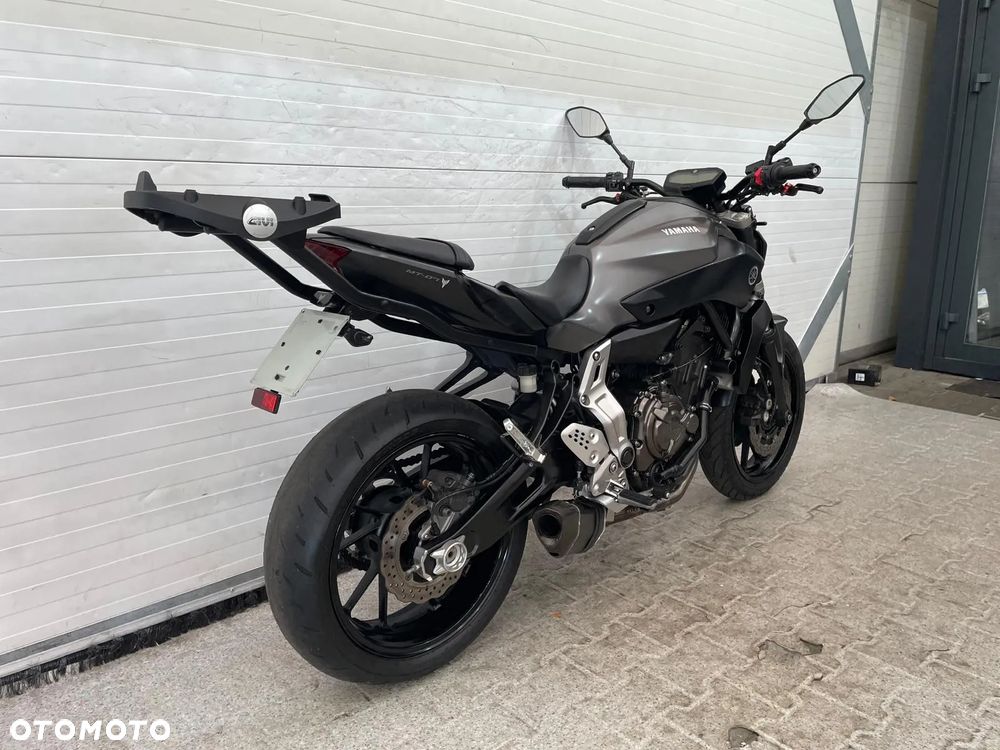 Yamaha MT - 4