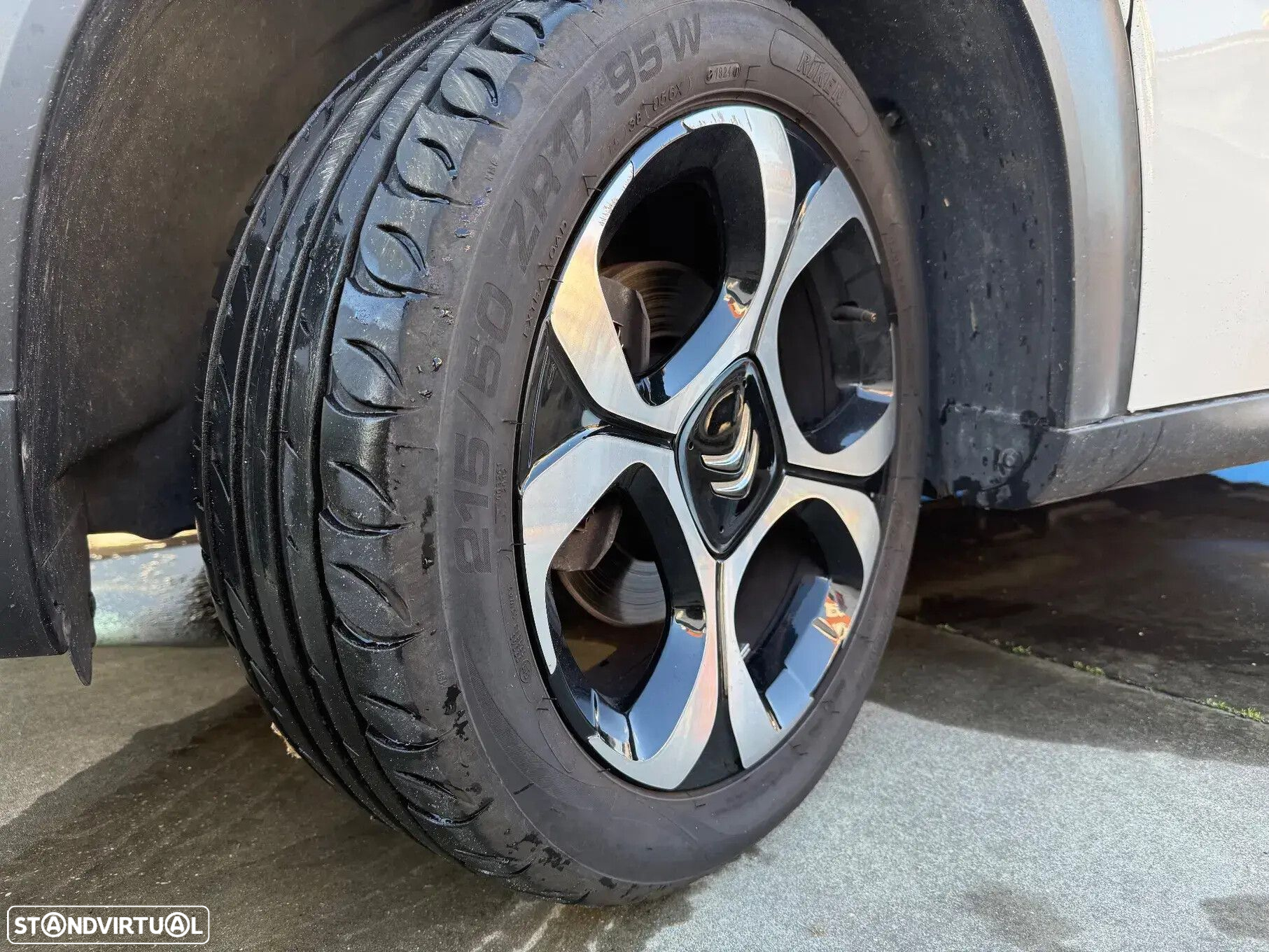 Citroën C3 Aircross 1.2 PureTech Shine - 15