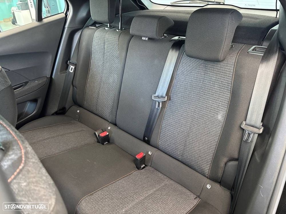 Peugeot 2008 1.2 PureTech Style - 13