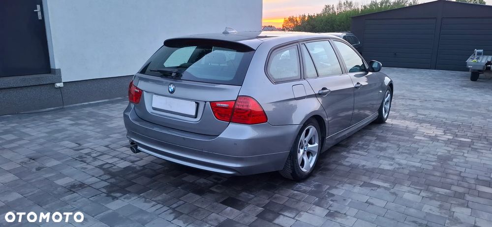 BMW Seria 3 320d Efficient Dynamics Edition Edition Luxury Line Purity - 8