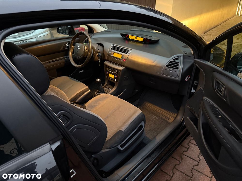 Citroën C4 1.6 HDi VTR - 7