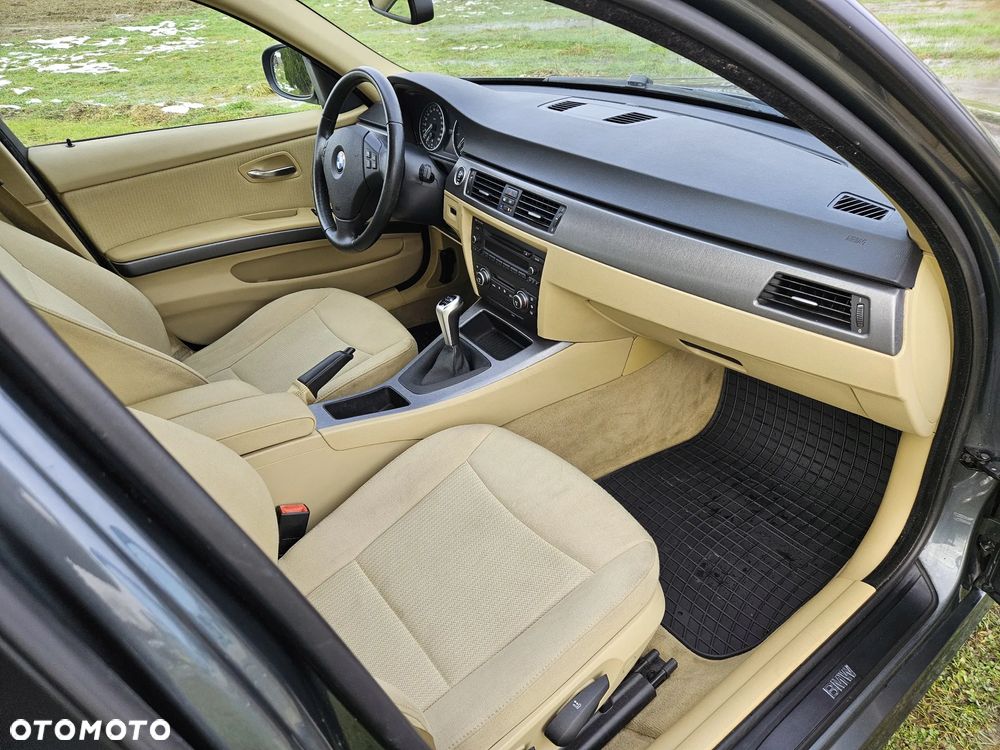 BMW Seria 3 - 20