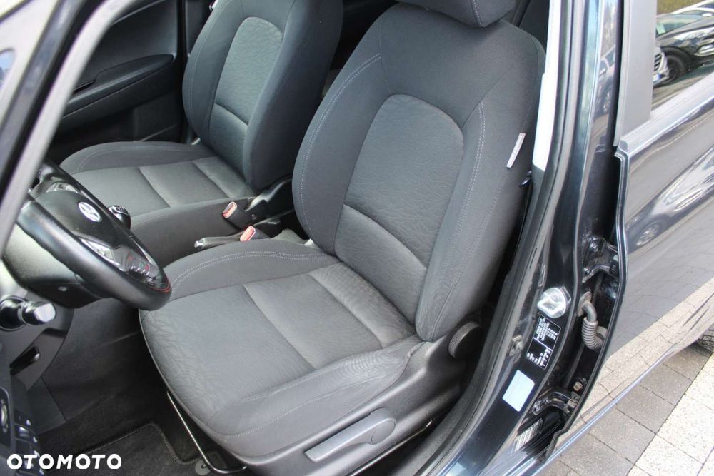 Hyundai ix20 - 18
