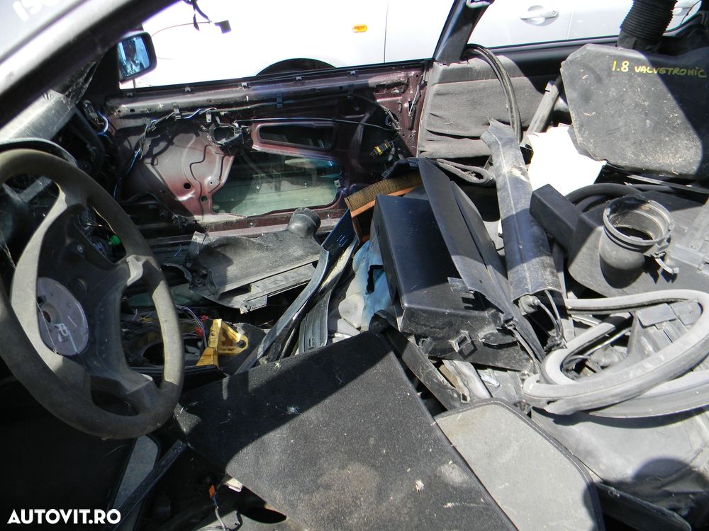 Dezmembrari  BMW 3 (E36)  1990  > 2000 320 i Benzina - 14