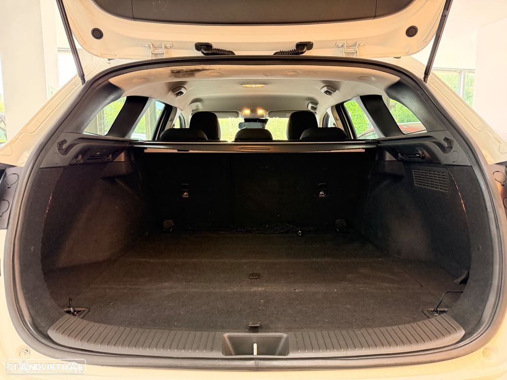 Hyundai i30 SW 1.6 CRDi Style+Navi - 9