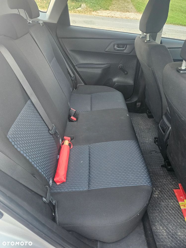 Toyota Auris - 11