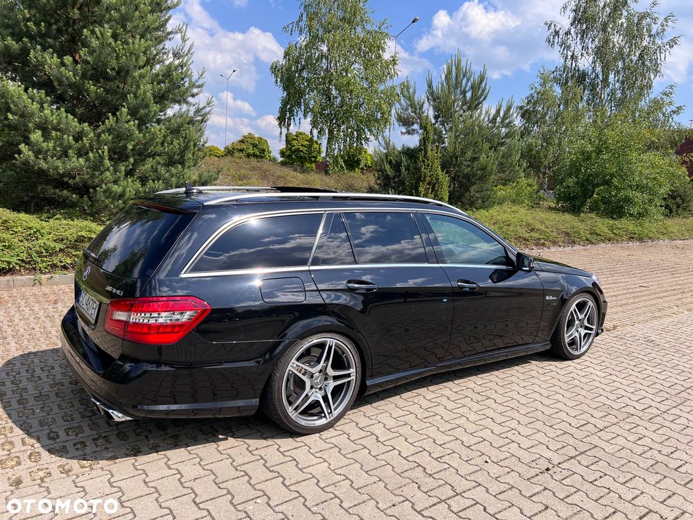 Mercedes-Benz Klasa E 63 AMG - 31