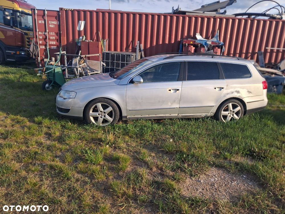 Volkswagen Passat - 4