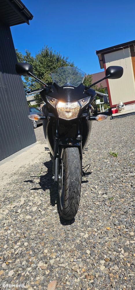 Honda CBR - 33