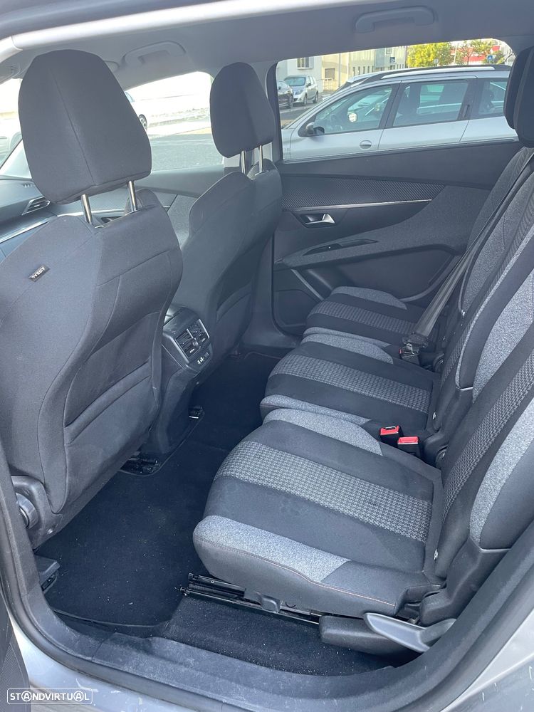 Peugeot 5008 1.5 BlueHDi Allure EAT8 - 9