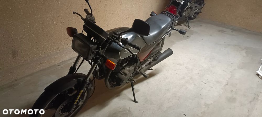 Kawasaki GPZ - 14