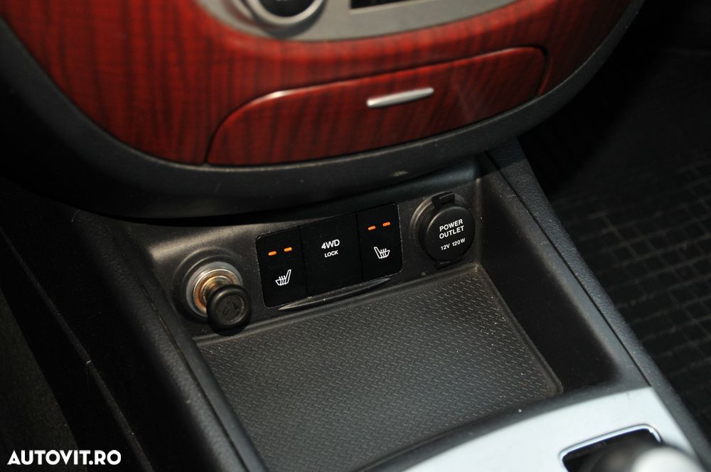 Hyundai Santa Fe 2.2 DSL VGT 5 SEATS 4WD AT FULL - 11