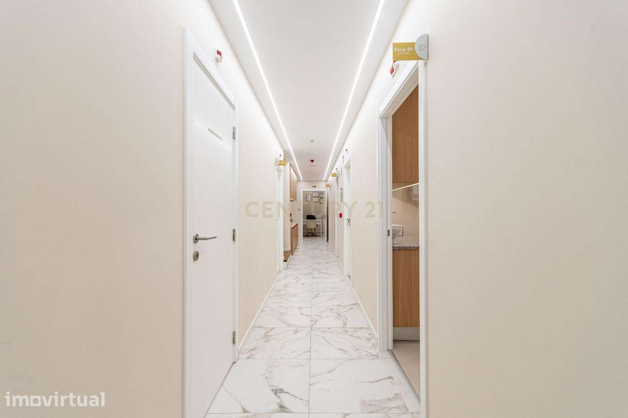 Trespasse de Clínica Dentária Moderna na Estrada de Benfica, Lisboa - Grande imagem: 5/32