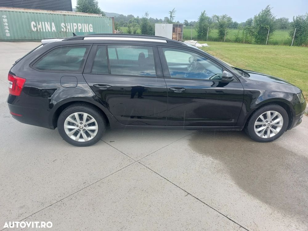 Skoda Octavia 1.6 TDI DSG Ambition - 14
