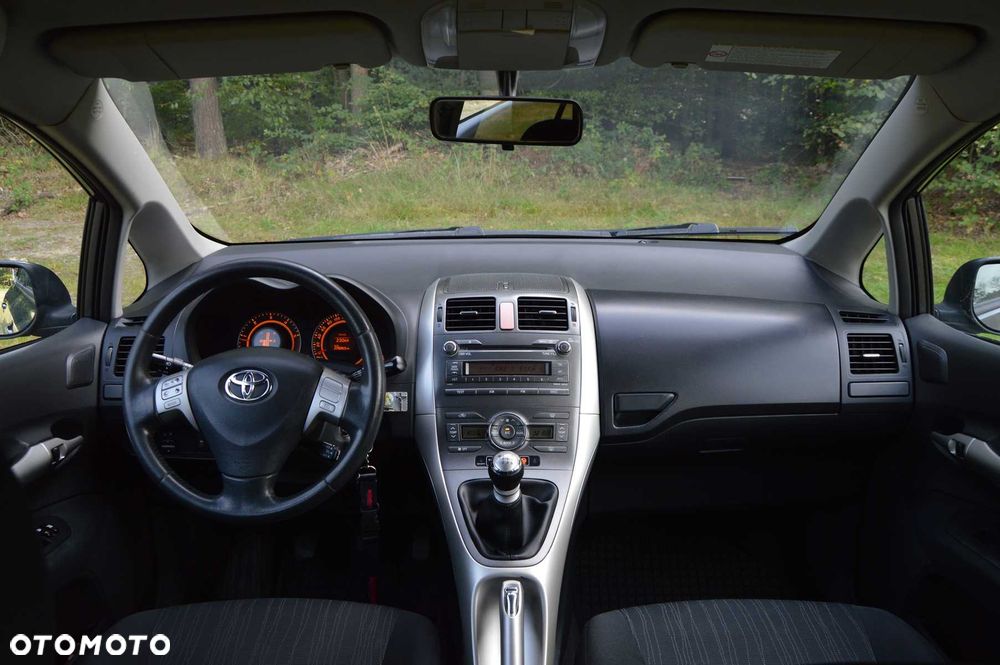 Toyota Auris - 8