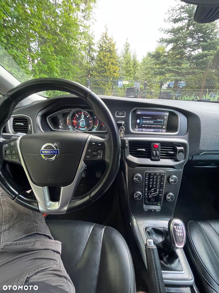Volvo V40 - 20