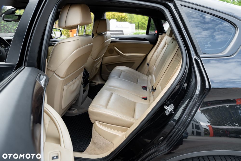 BMW X6 xDrive35i - 19