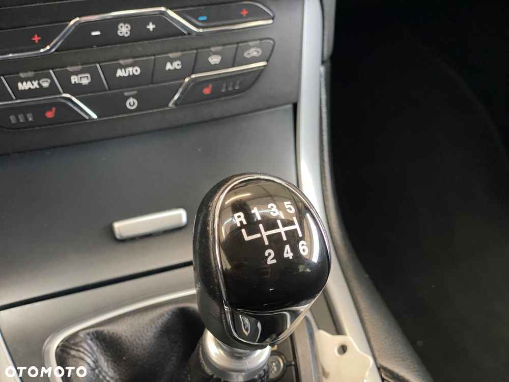 Ford S-Max 2.0 EcoBlue Titanium - 32