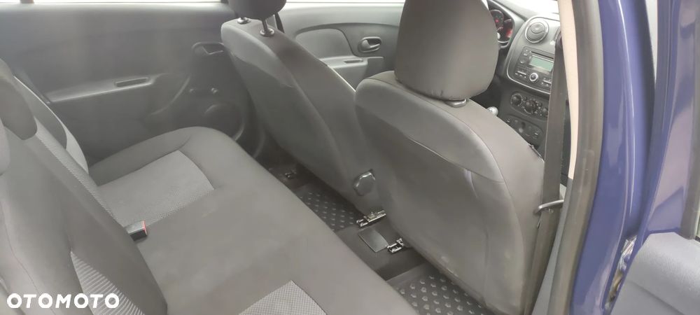 Dacia Sandero - 13
