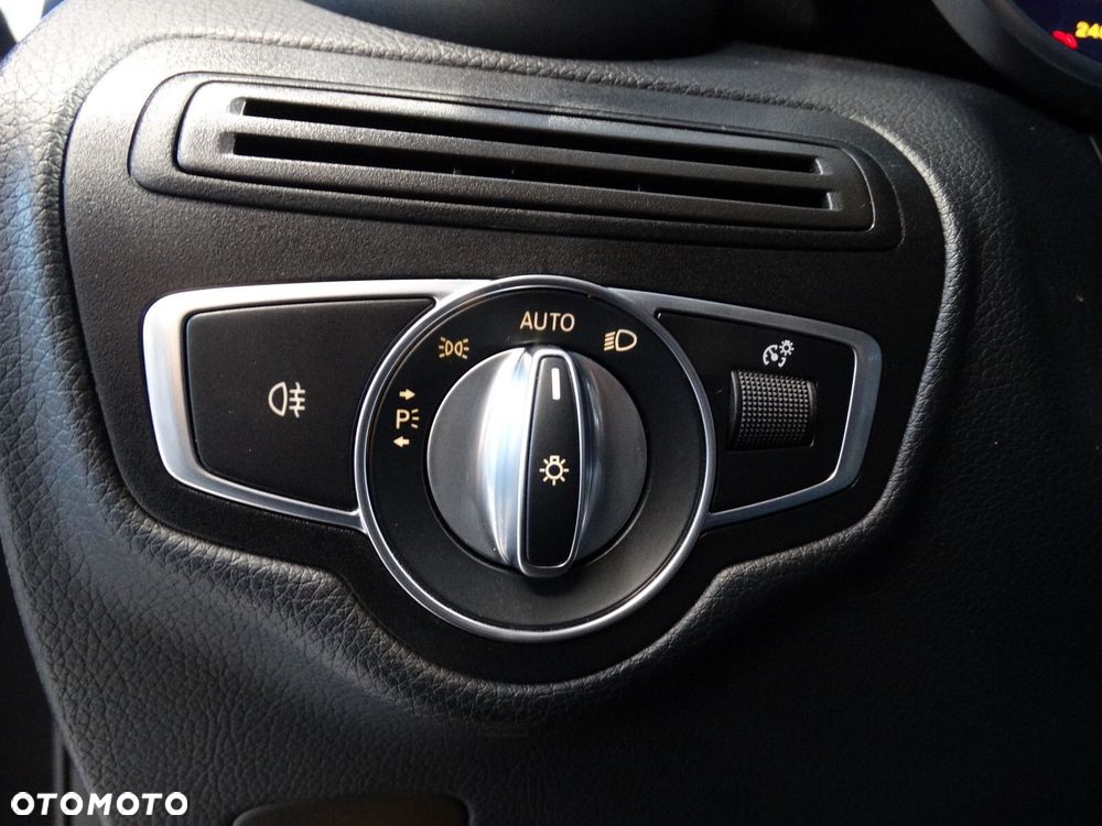 Mercedes-Benz GLC - 23