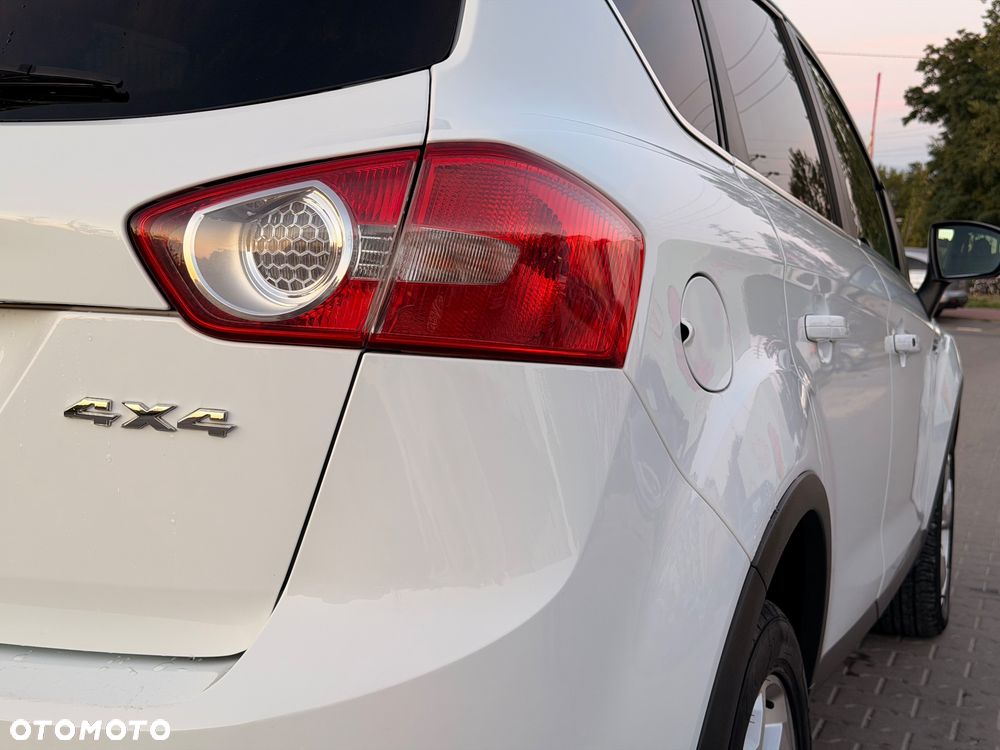Ford Kuga 2.0 TDCi 4x4 Titanium - 12